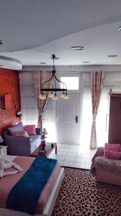 Sweet Home Suite Corinth Екстериор снимка